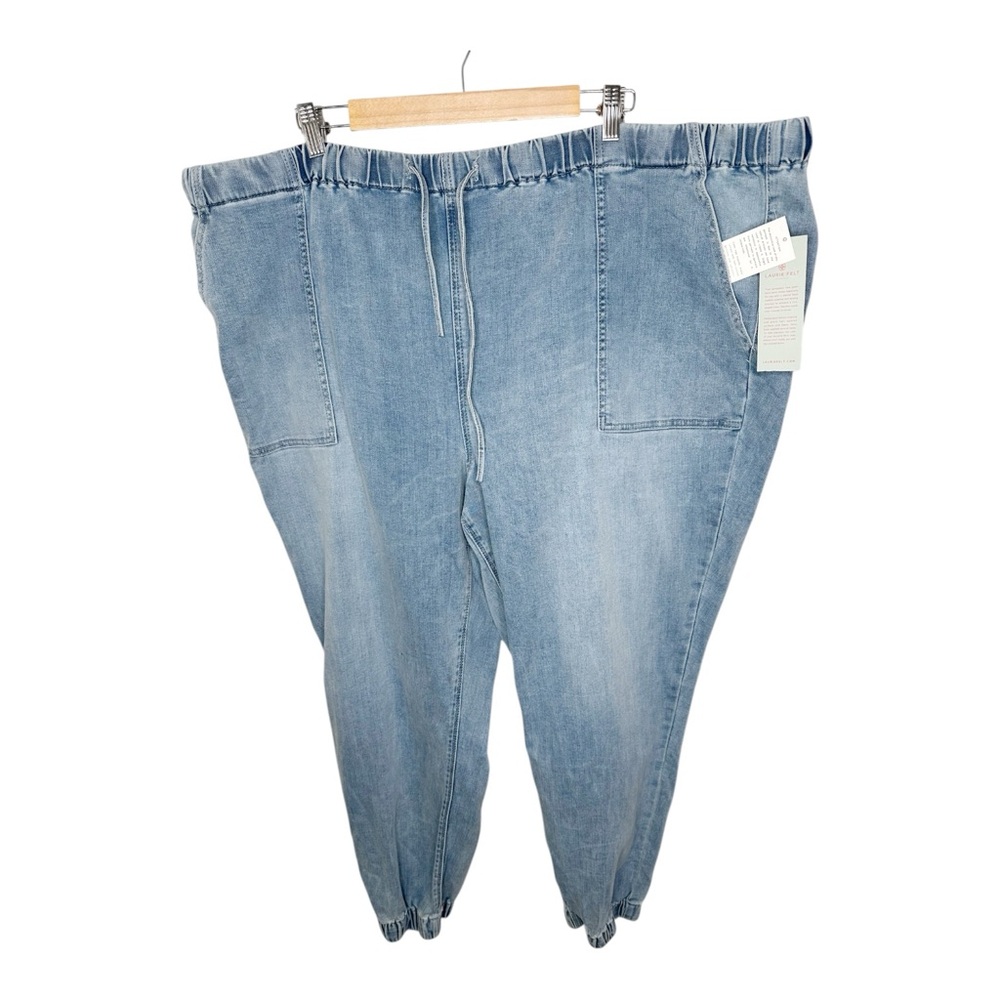 Laurie Felt Size 3X Daisy Denim Jogger Jeans Indigo Light Wash New